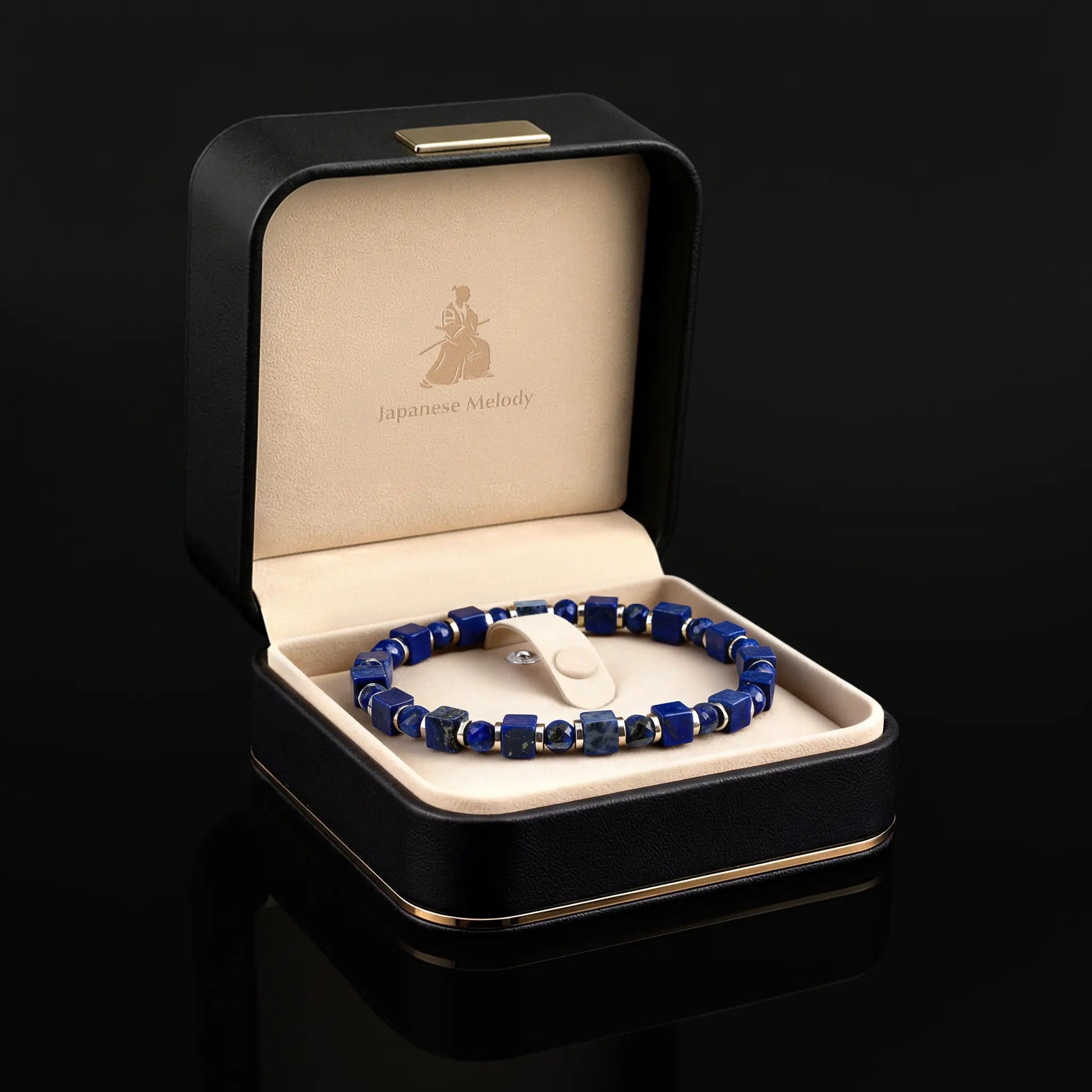 Kazuya Aokiマントルピース AOKI — Lapis Lazuli Bracelet – Japanese Melody