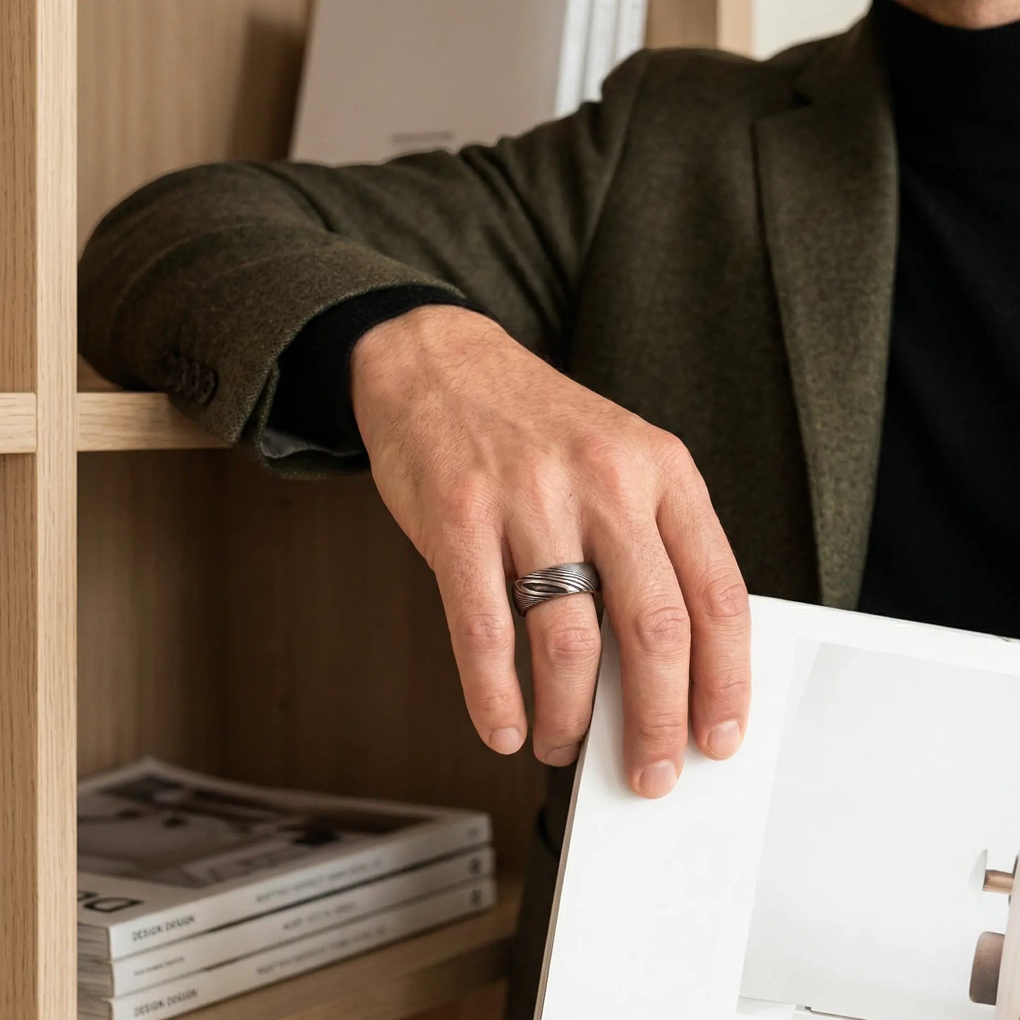 TAKARA — Damascus & Oak Ring Fuji